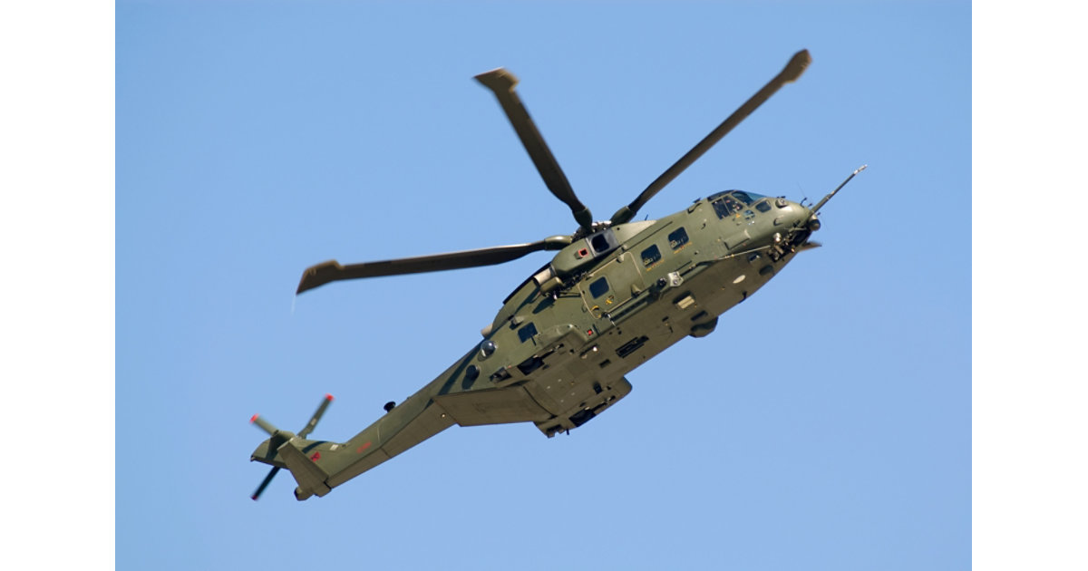 sw10071298_military helicopter